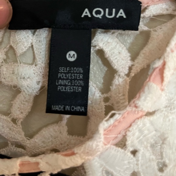 Aqua NWT Floral Lace Dress in blush and white - Picture 4 of 6